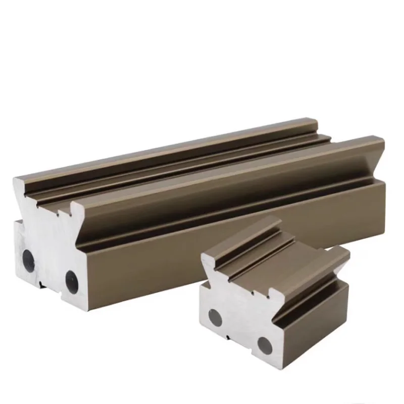 Pneumatic cutting tool holder guide rail