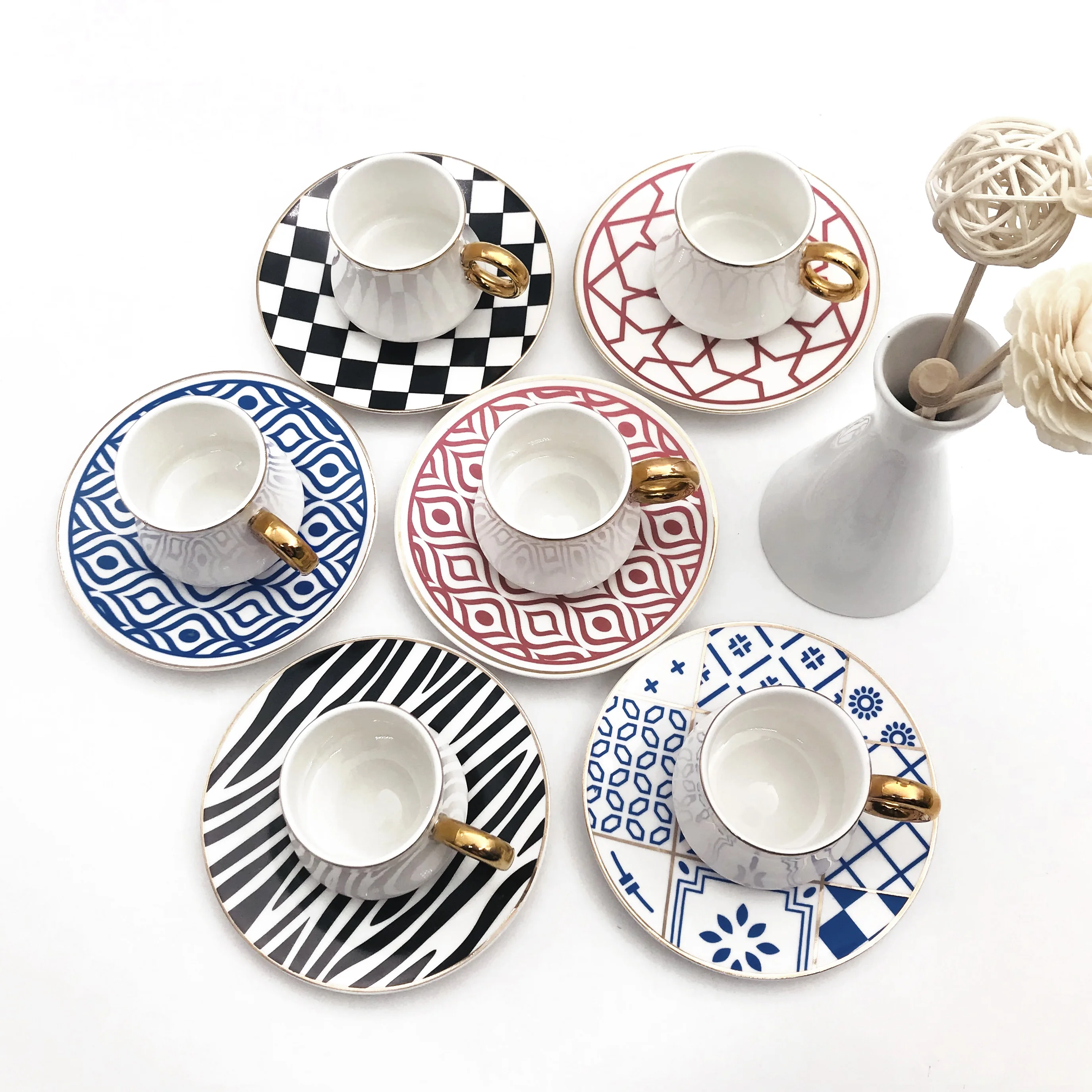 China factory high quality Turkish coffee tea color and gold decorative fancy cups and saucer set with giftbox packing