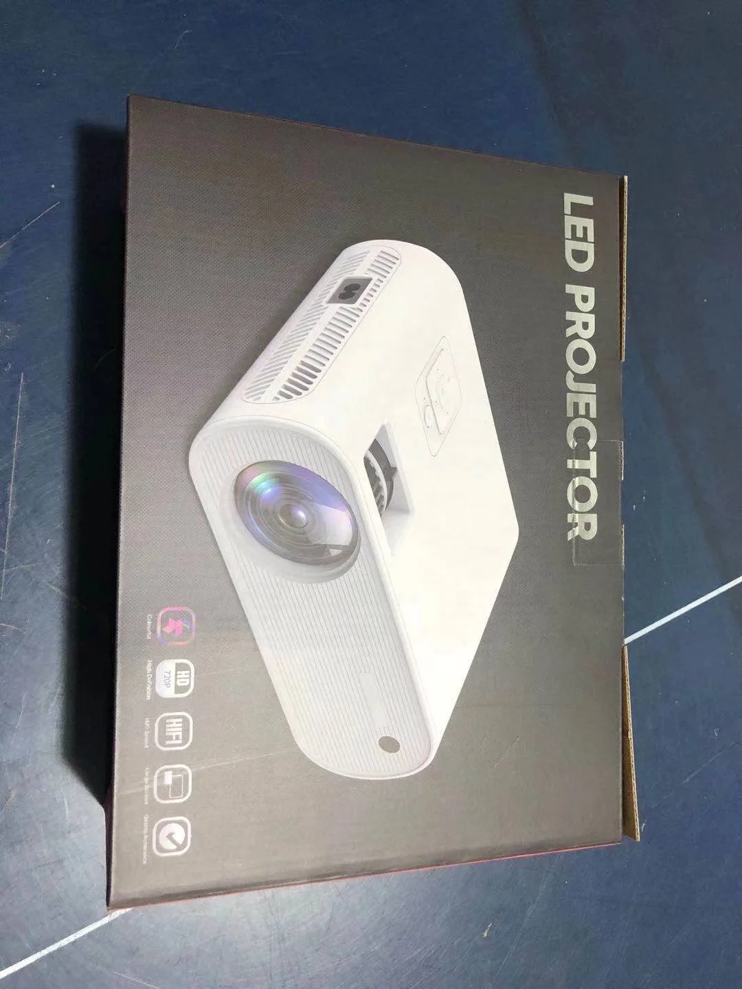 AUN C10 LCD LED Projector 720p Native resolution 1080p Full HD Video Projector Home Theater Projector Mini Big Screen