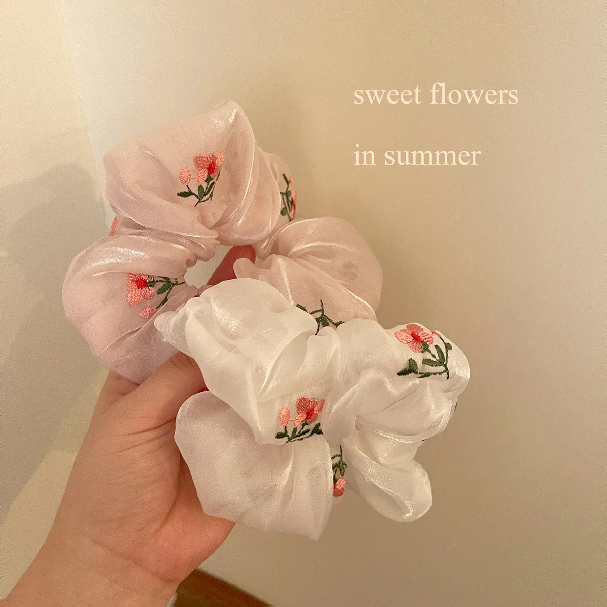 CLARMER New design simple style sweet embroidery flower girl heart hair accessory handmade custom hair scrunchies