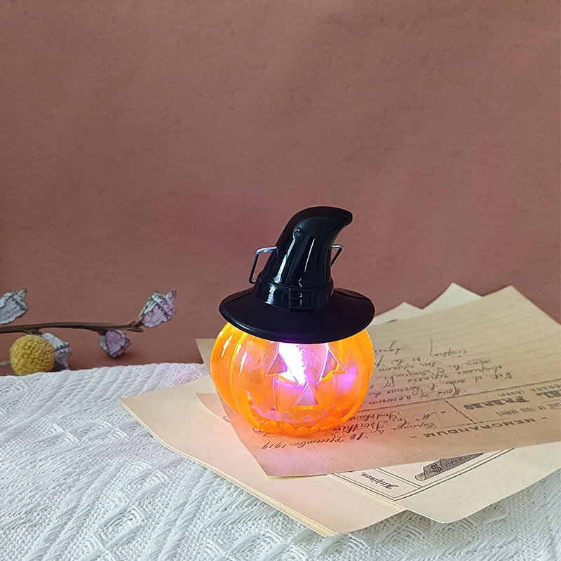 2024 Hot Selling Halloween Thanksgiving Decoration Pumpkin Light jack-o-lantern Mini Hand LED Lantern Horseshoe Light