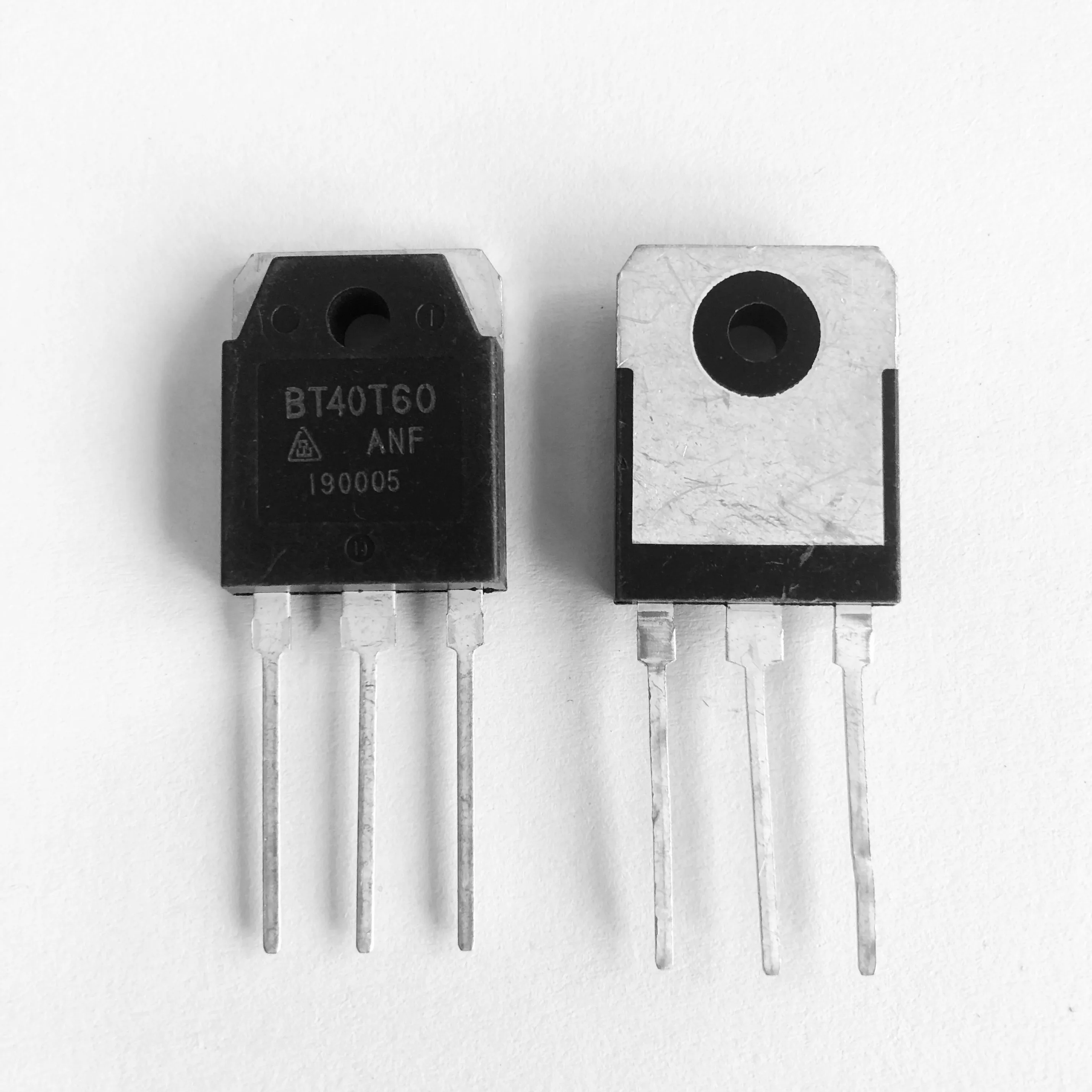 Электронные компоненты новые BT40T60