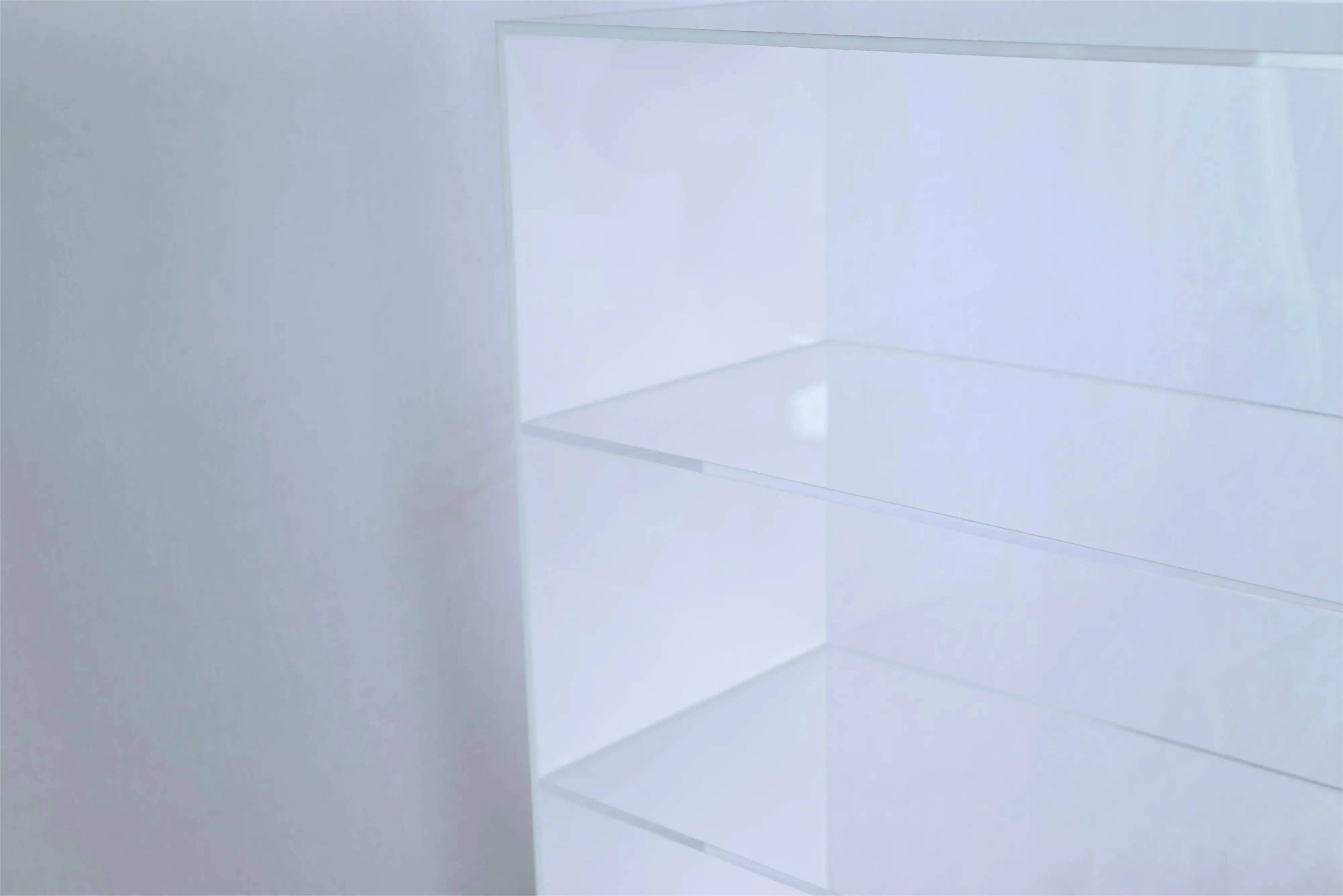 XianHui White Counter Displays Custom Acrylic Display Stand Retail Display For Stores