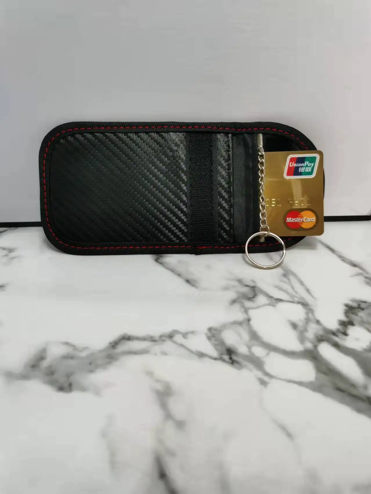 Hot Sale Leather Material Car Key Signal Blocker Case Punch Bag Car Key Protector