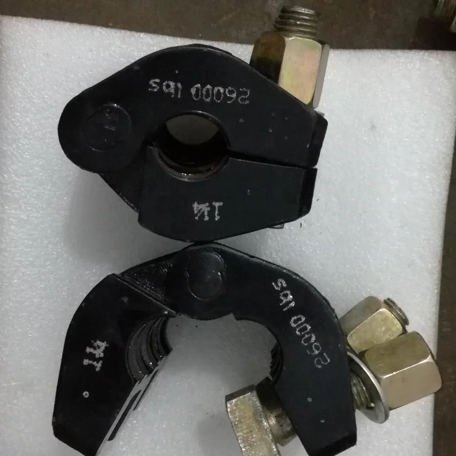 Polish rod clamp oil field using tools for fixing the polished rod