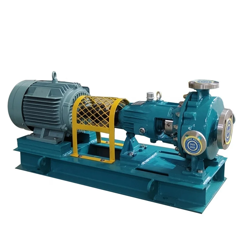 Cantilever single-pole single-suction urea smelting pump is available for steam insulated fertilizer plants