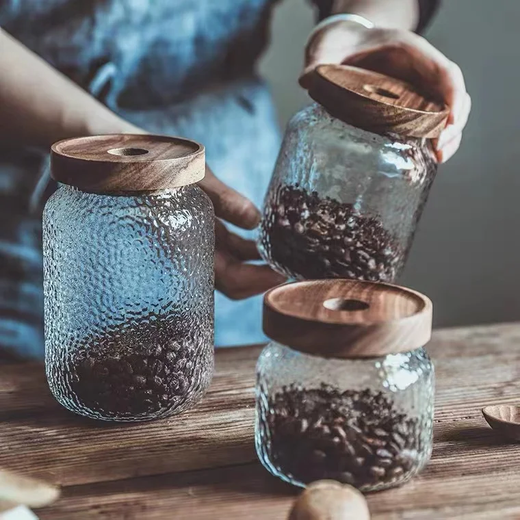 Hot sale container for storing coffee tea high borosilicate 250ml hammered glass jar with acacia lid 500ml