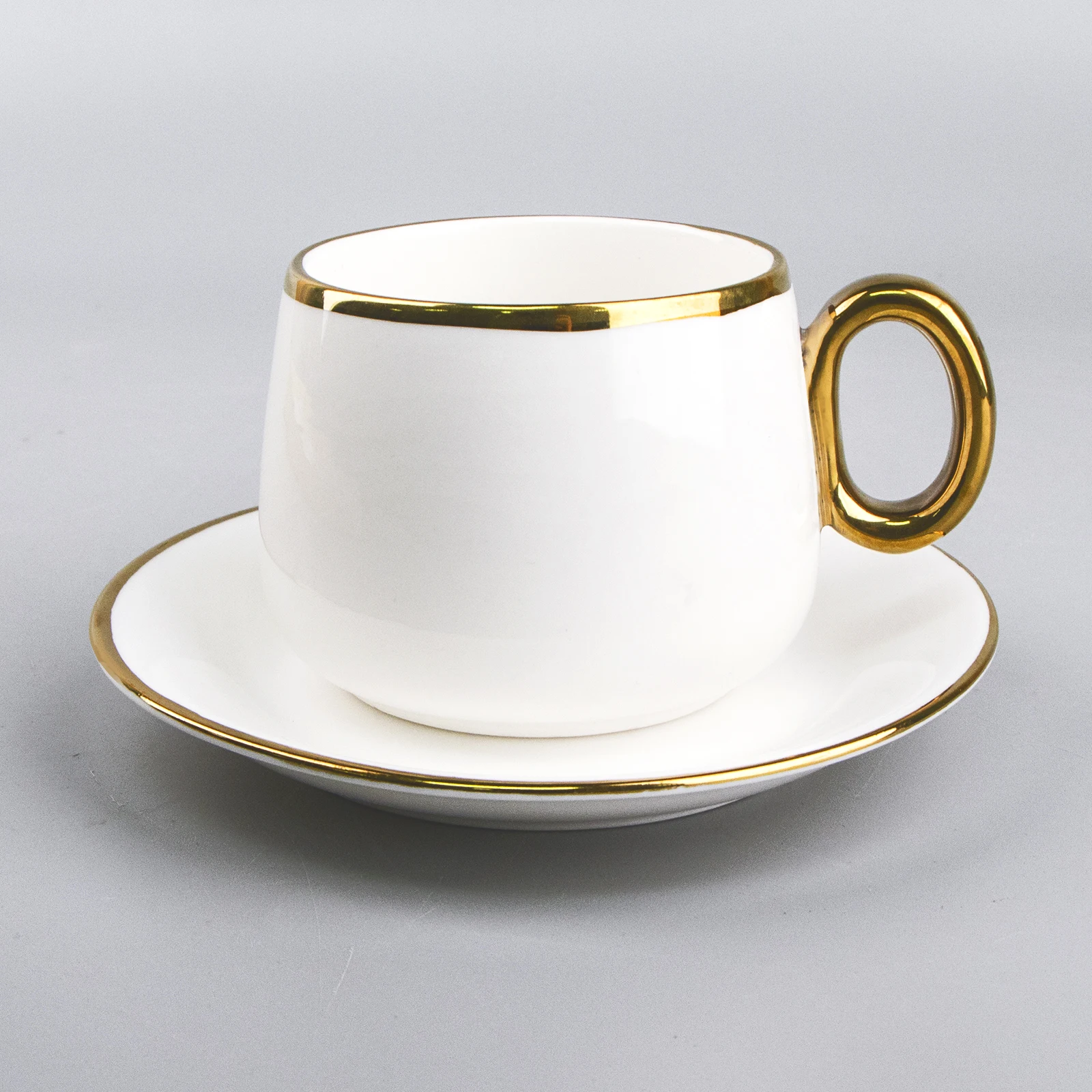Manufacture Ceramic Tea Cups & Saucers Luxury Arabic Fine Bone China Tea Cup And Saucer Set with Gold Rim for  ethiopian