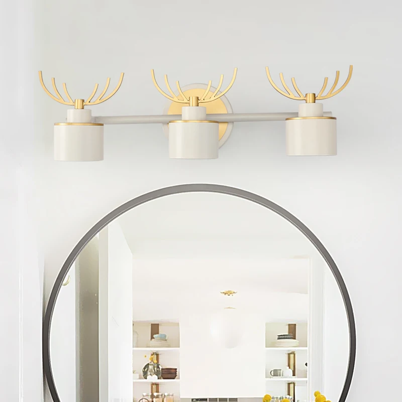 Светодиодный настенный зеркальный светильник для ванной комнаты, современная лампа с 3 лампочками для туалетного столика