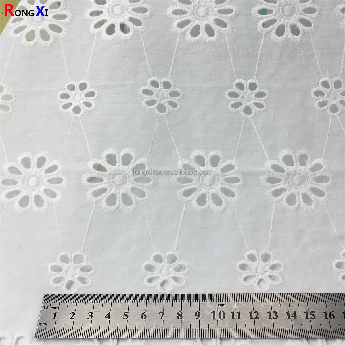 Design Low Price RXF0603 Brand New Flower Italian White Eyelet Cotton Embroidery Fabric With High Quality