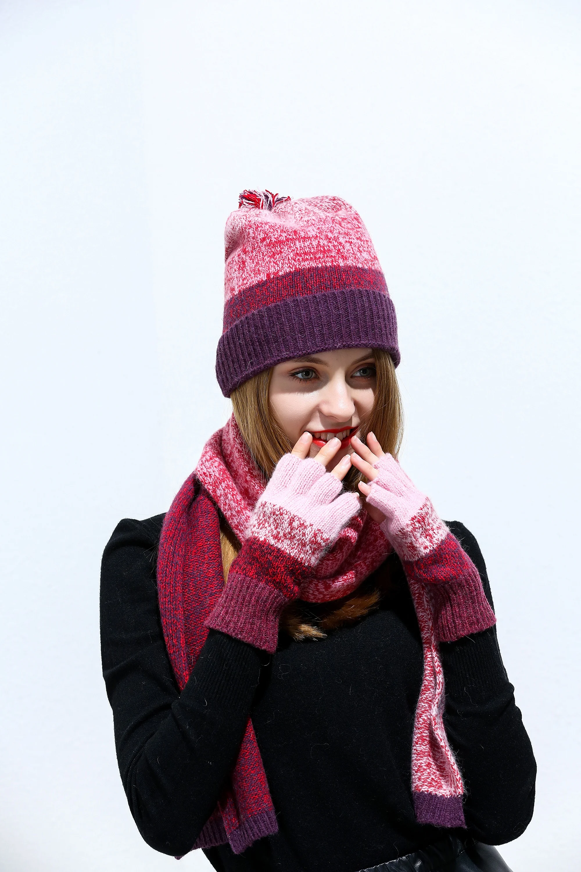 2019 hot sale fashion men women scarf hat gloves set Pom Pom Beanie unsex Knitted Hats cap And Scarf Hat for winter warm