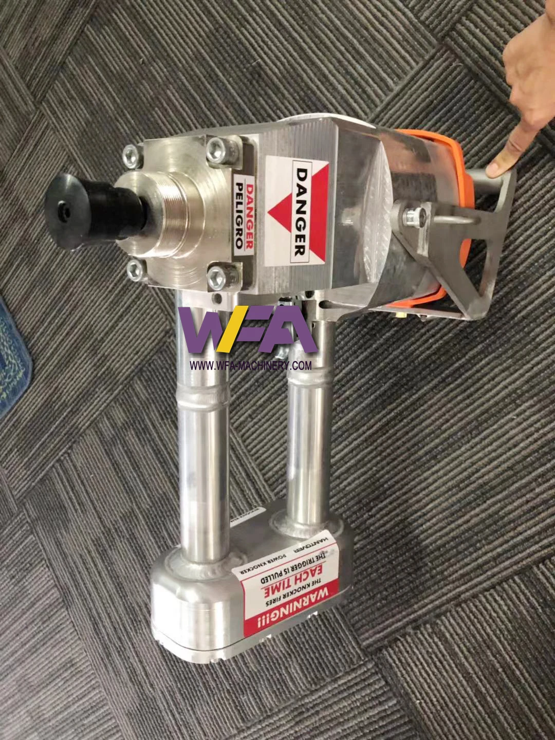 Cow Slaughter Line Pneumatic Stunner For Cattle Abattoir Equipment