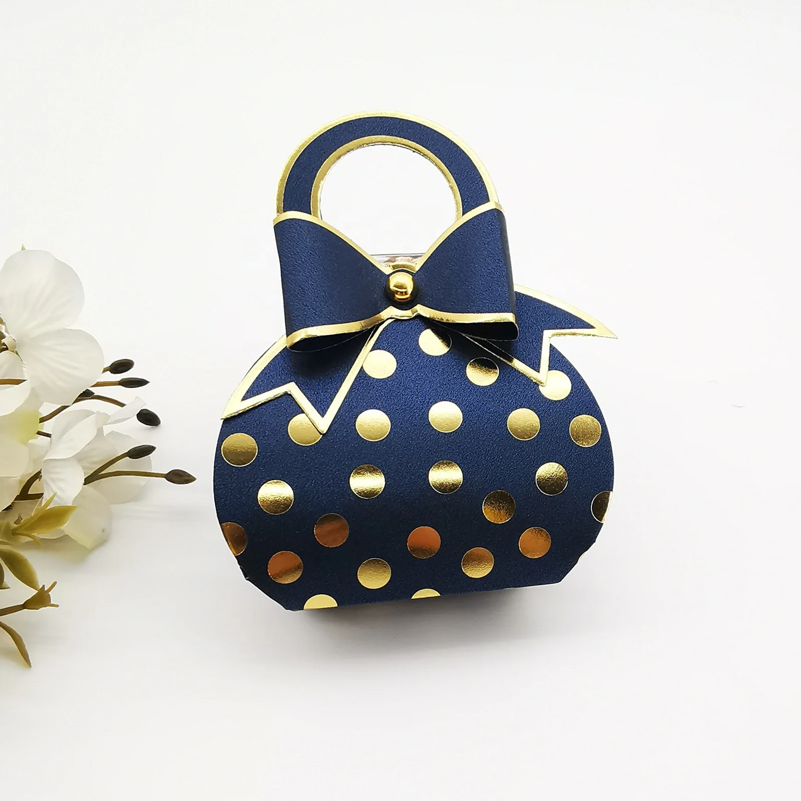 Amazon Hot Seller Ins Style Cute Handbag Shape  Gold Foil Dot Wedding Birthday Bady Shower Paper Candy Box Bag with Bowknot