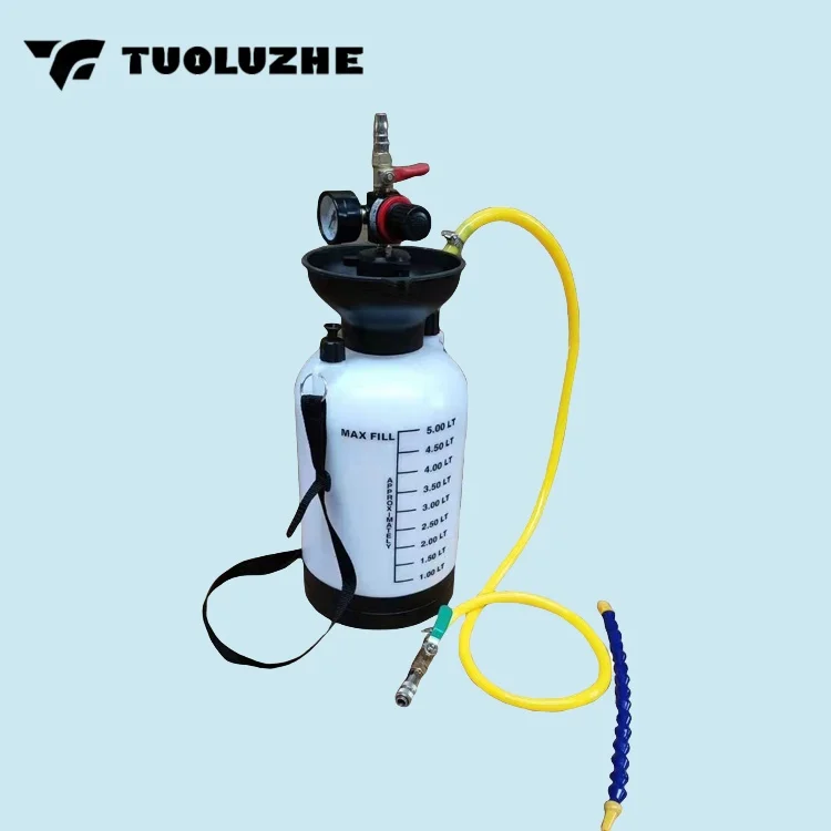Car gearbox oil replacement machine refueling kettle plastic 5L pneumatic oil injector