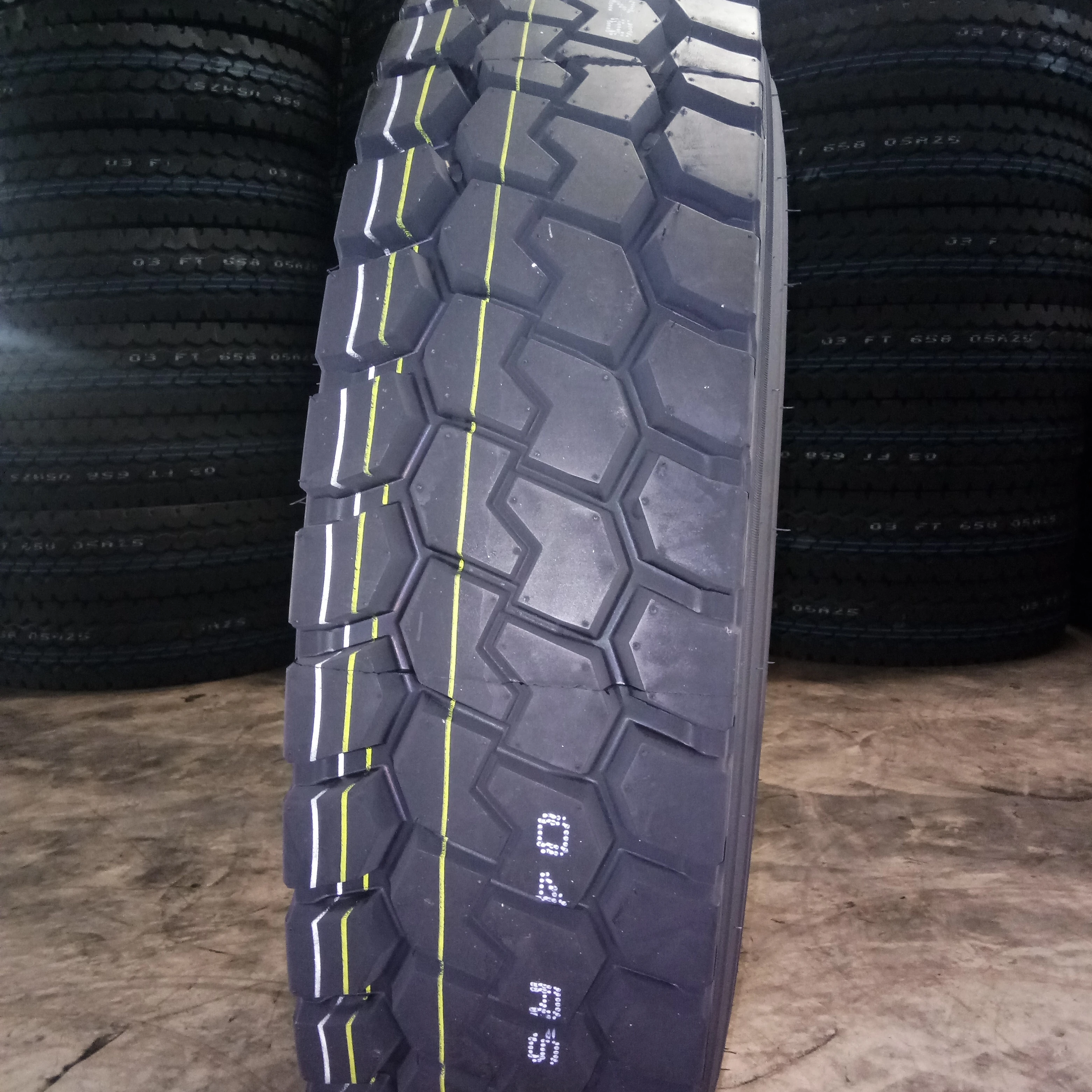 Truck Bus Tire Tyre 12.00R20