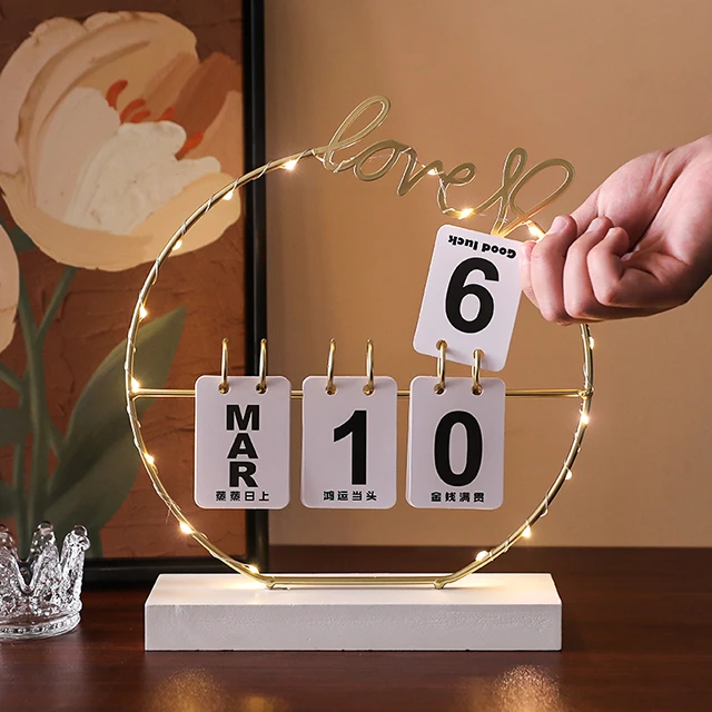 luxury Love heart light & desk calendar 2024 office desktop living room decoration product for cute desktop decor