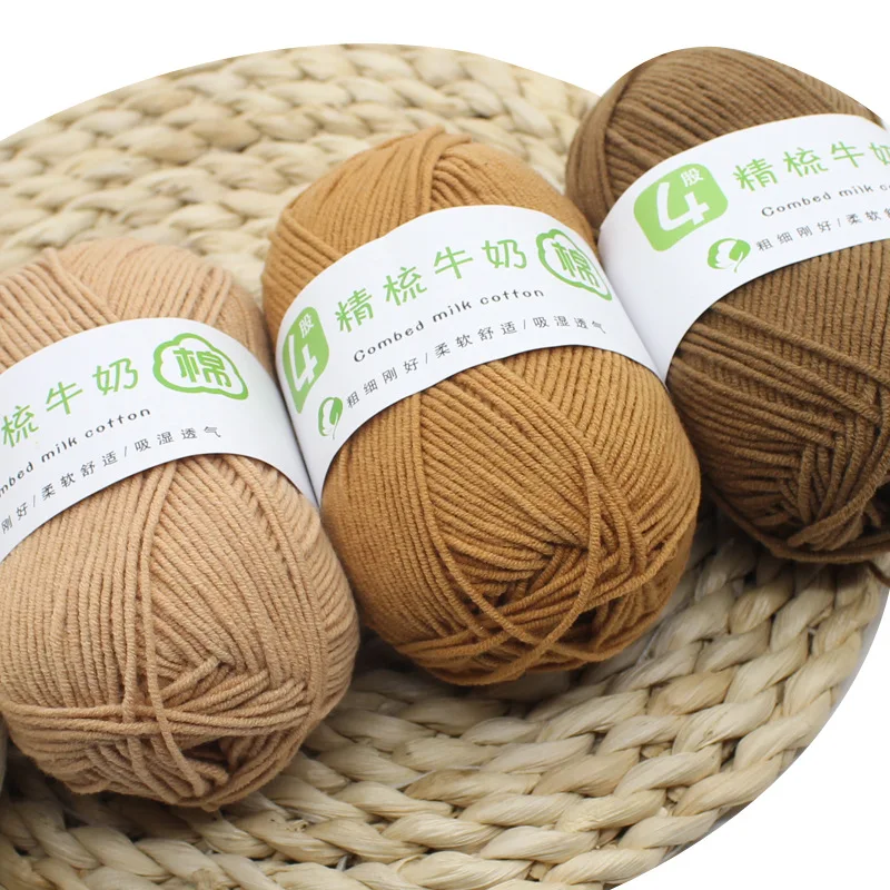 Customize label Soft Acrylic Worsted Knitting 4ply combed Baby Yarn Thick Milk Cotton Yarns For Crochet Hand Knit Sweater