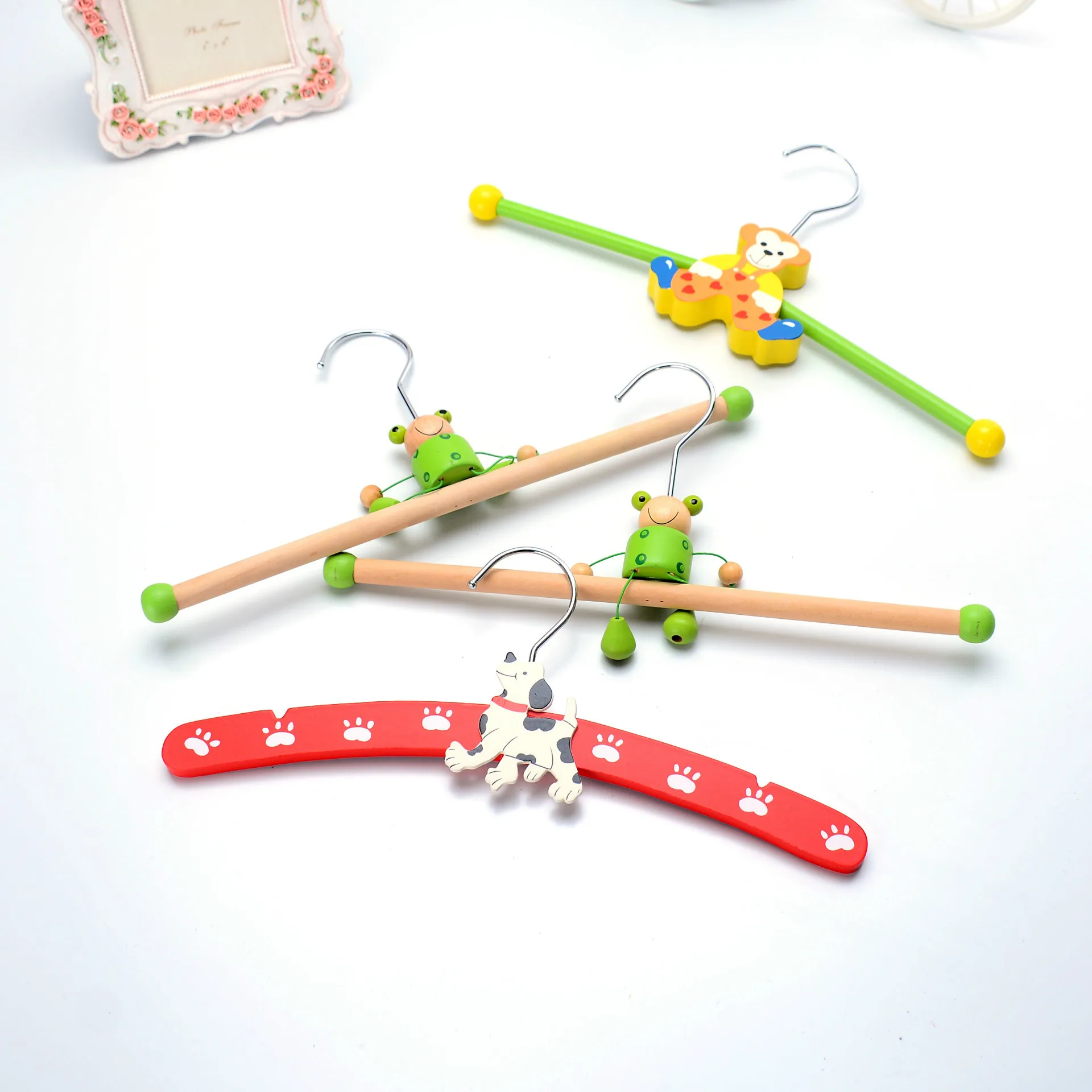 interesting Cartoon animal Wooden hanger for kids