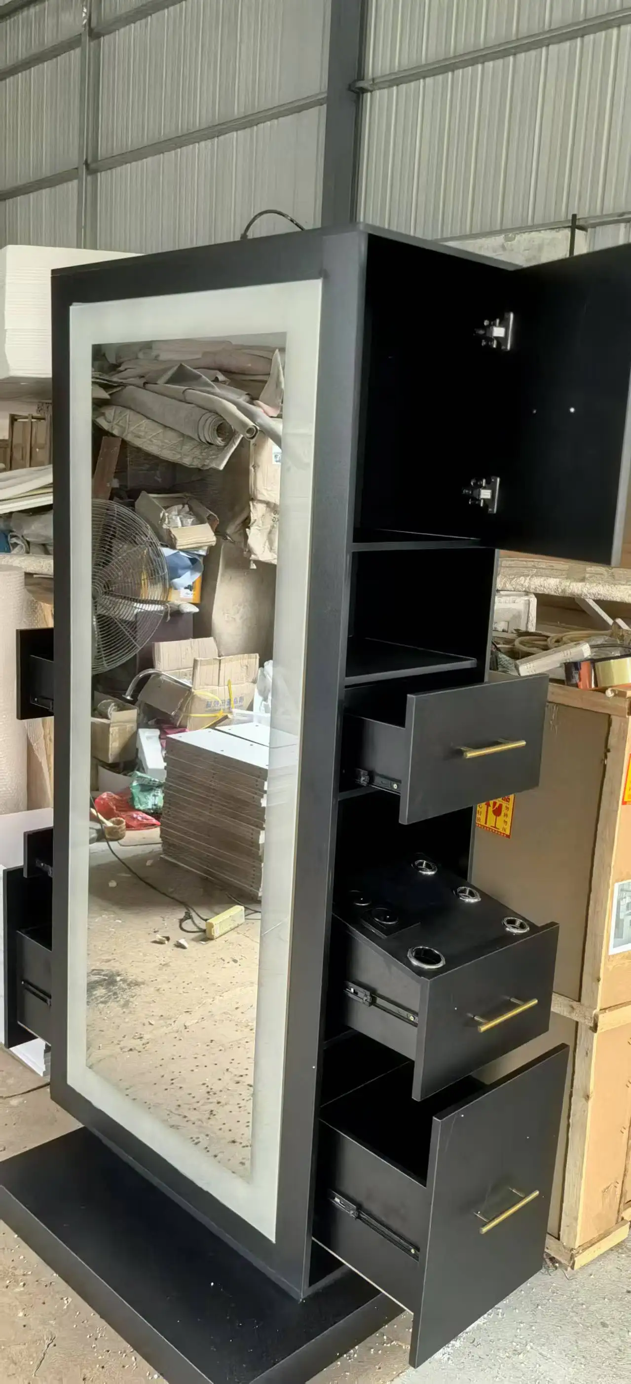 Hot Sale Full-Size LED Black Mirror Station Nail Spa/Mall/Motel/Hotel Total Station 10 Year Lifespan Minimum Order 1 Unit