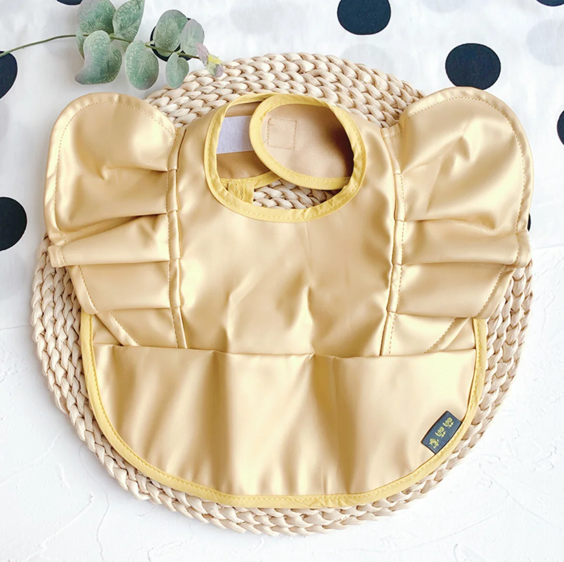 super soft water proof polyurethane (PU) baby bib apron