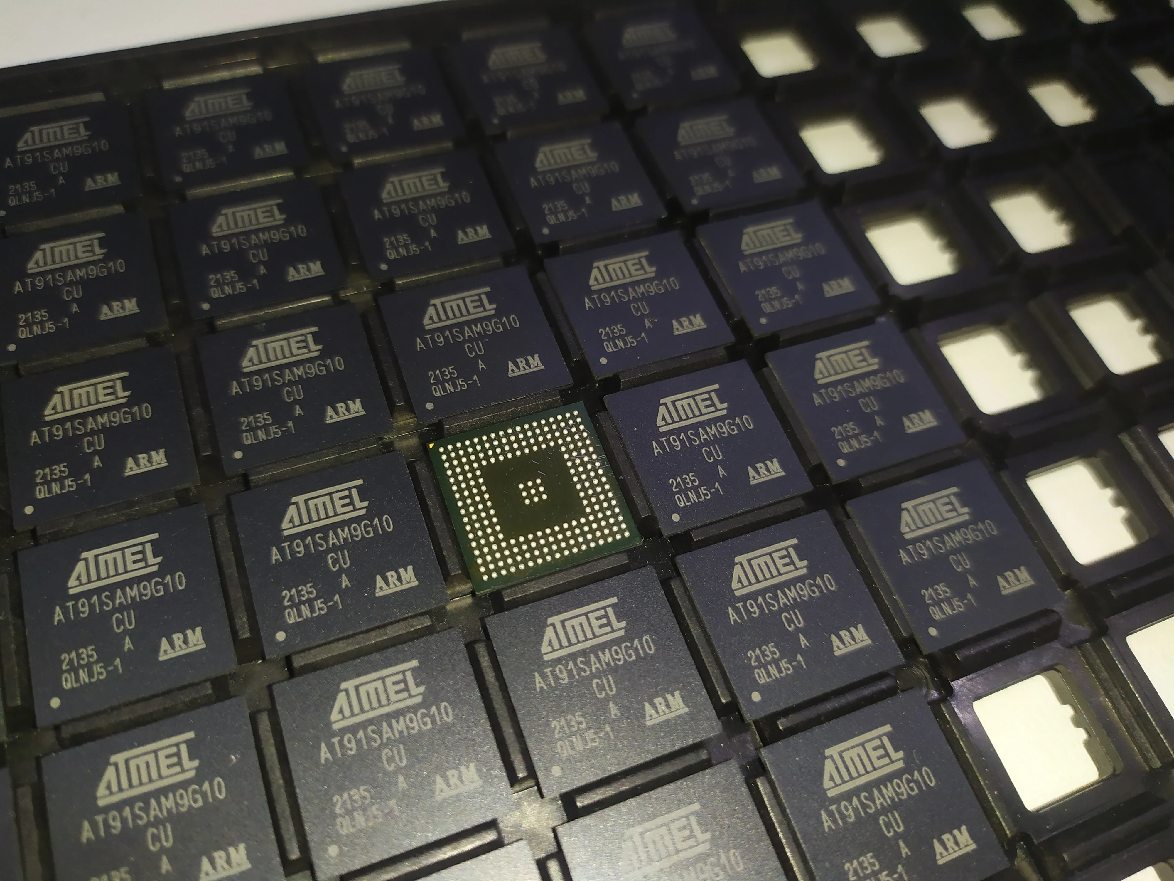 New Original Guaranteed Quality BGA M88CS6001-B 20 M88CS6001-B20 Electronic Components IC BOM Chips