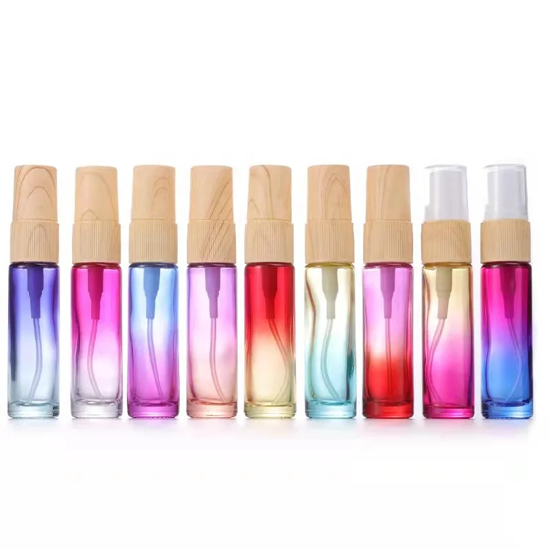 Wholesale Empty 10ml Gradient Pocket Travel Small Cosmetic Fragrance Perfume Serum Toner Glass Spray Bottle With Bamboo Pump Cap