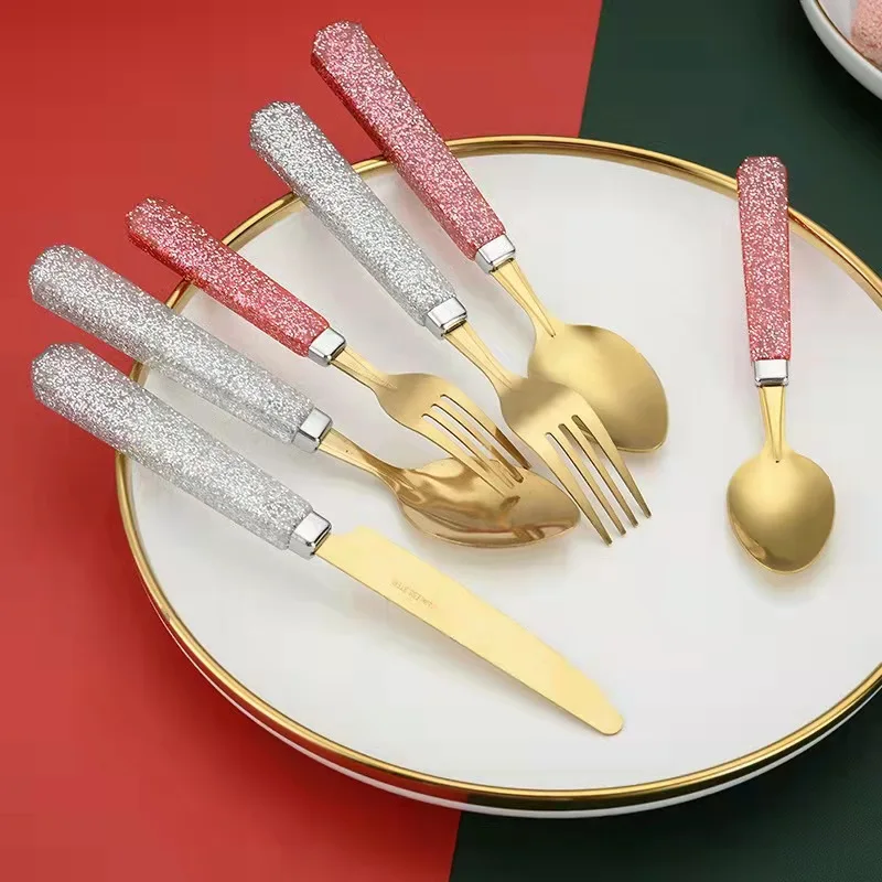 Luxury Custom Logo Plastic Handle Stainless Steel Reusable Cutlery Sets Spoon Knife Fork Set For Camping Dinnerware