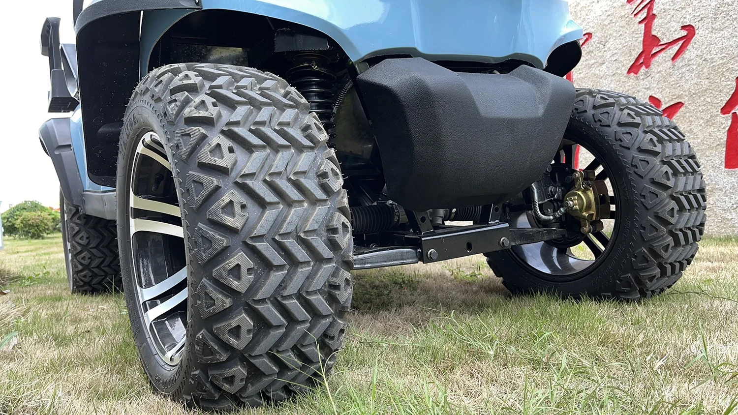 Энергосберегающая 4 кВт мощность привода 12V 280Ah необычная гольф-тележка мини-модель