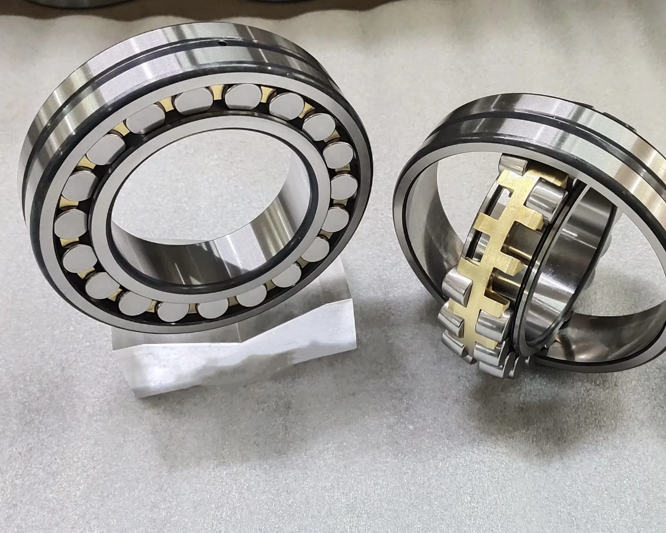  23024 CA / W33 P6 high quality long life spherical roller