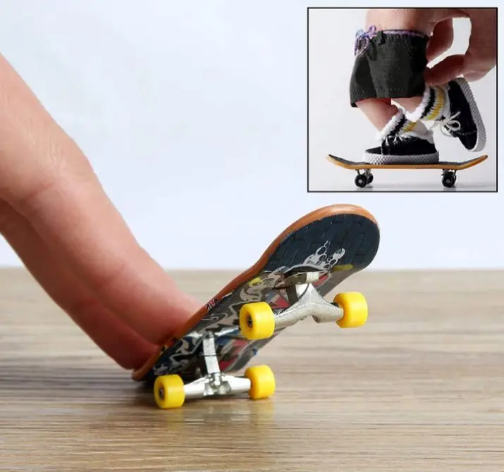Whole sale mini finger boards kit skateboards bikes swing scooter boards toys set for kids teenager finger toys
