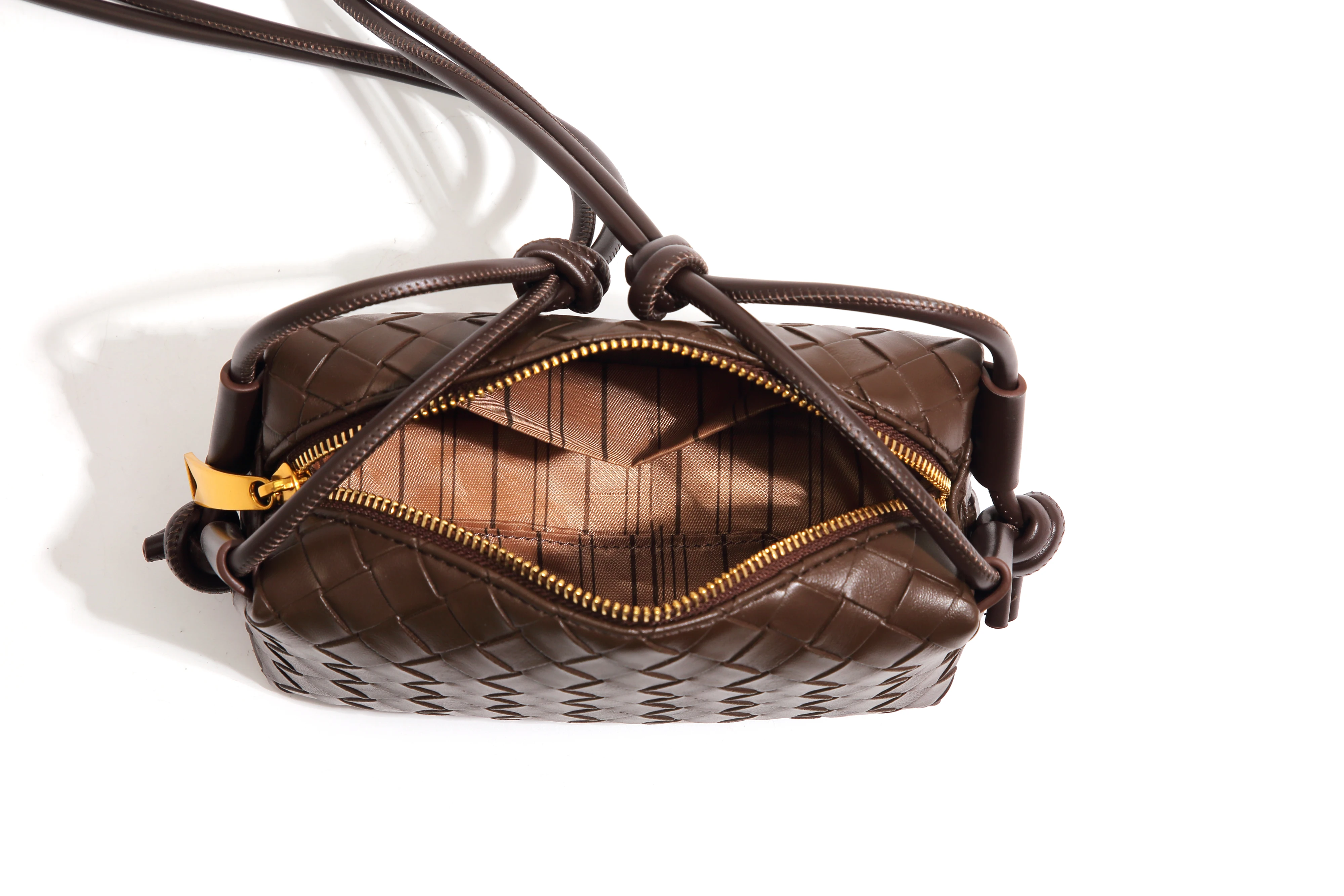 Latest fashion women pu leather woven pattern cross body hand bags for ladies string shoulder bags small camera  purse with loop