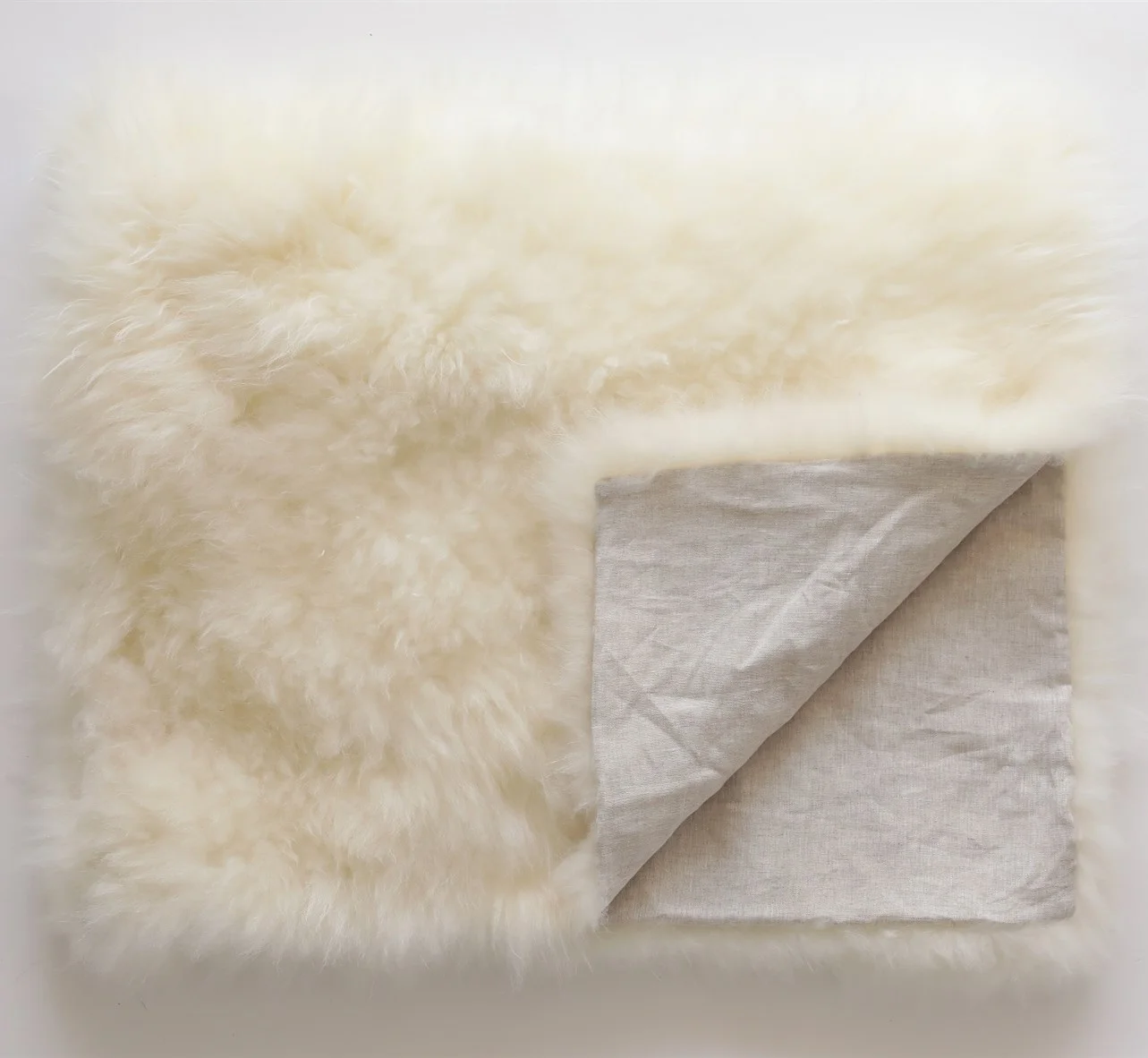 Fashion Tibetan Lamb Rug Goat Skin Blanket Sheep Plate Curly Fur