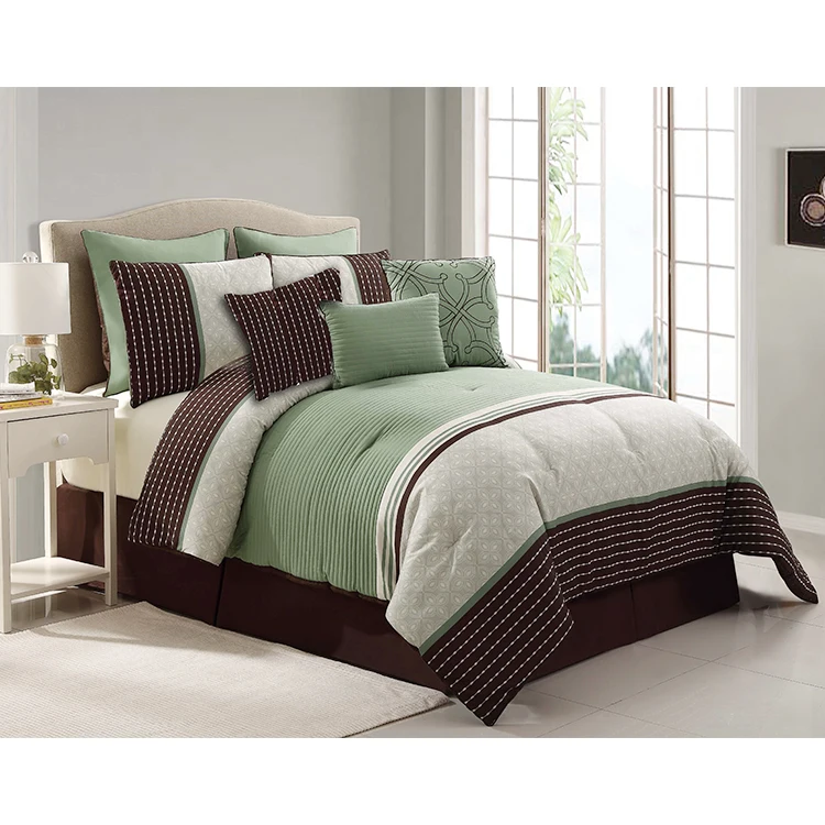 
comforter/quilt with jacquard, stitching and elegant embs. 