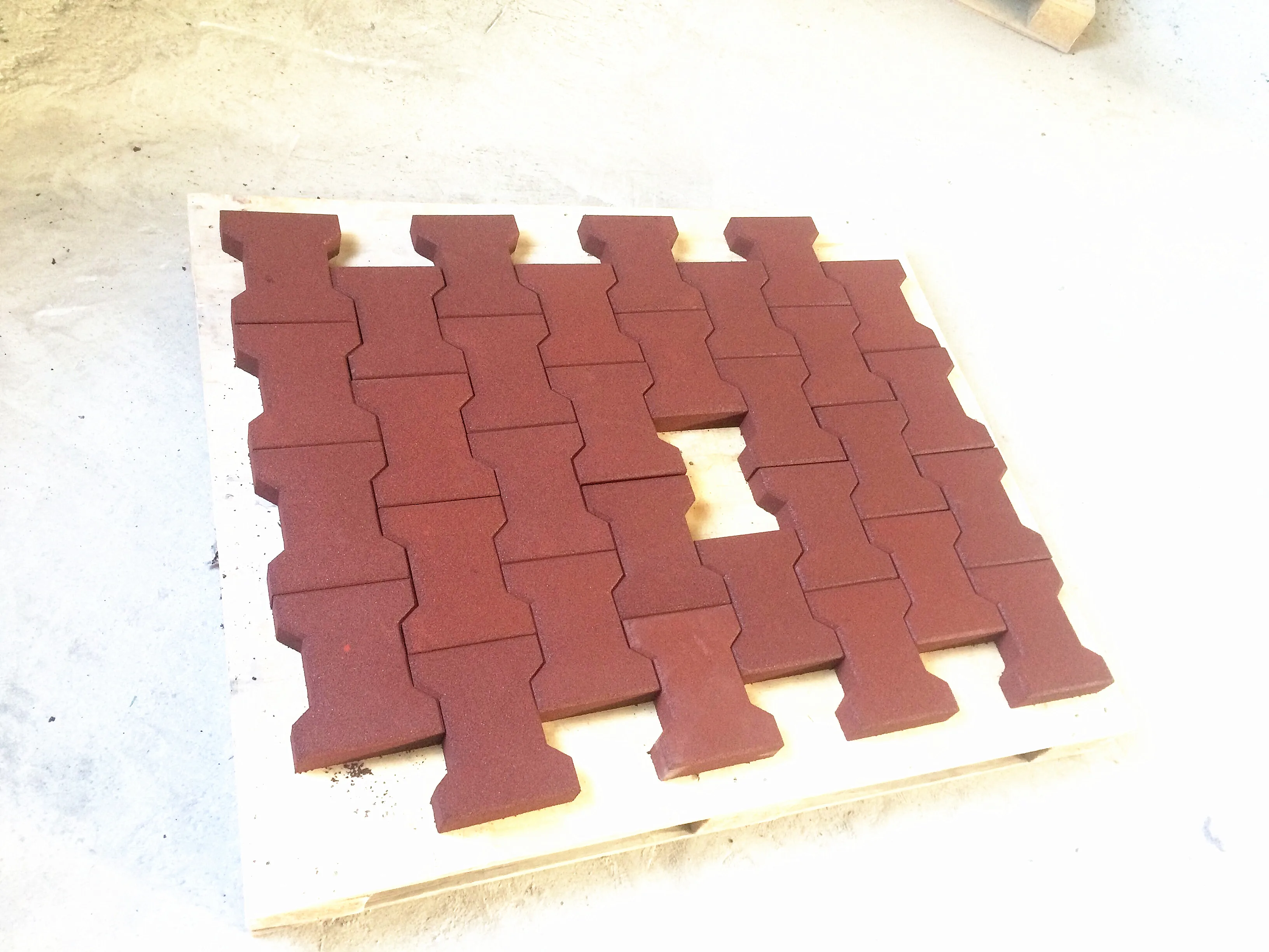 Recycled SBR Tire Rubber Material and Horse stall Usage rubber paver