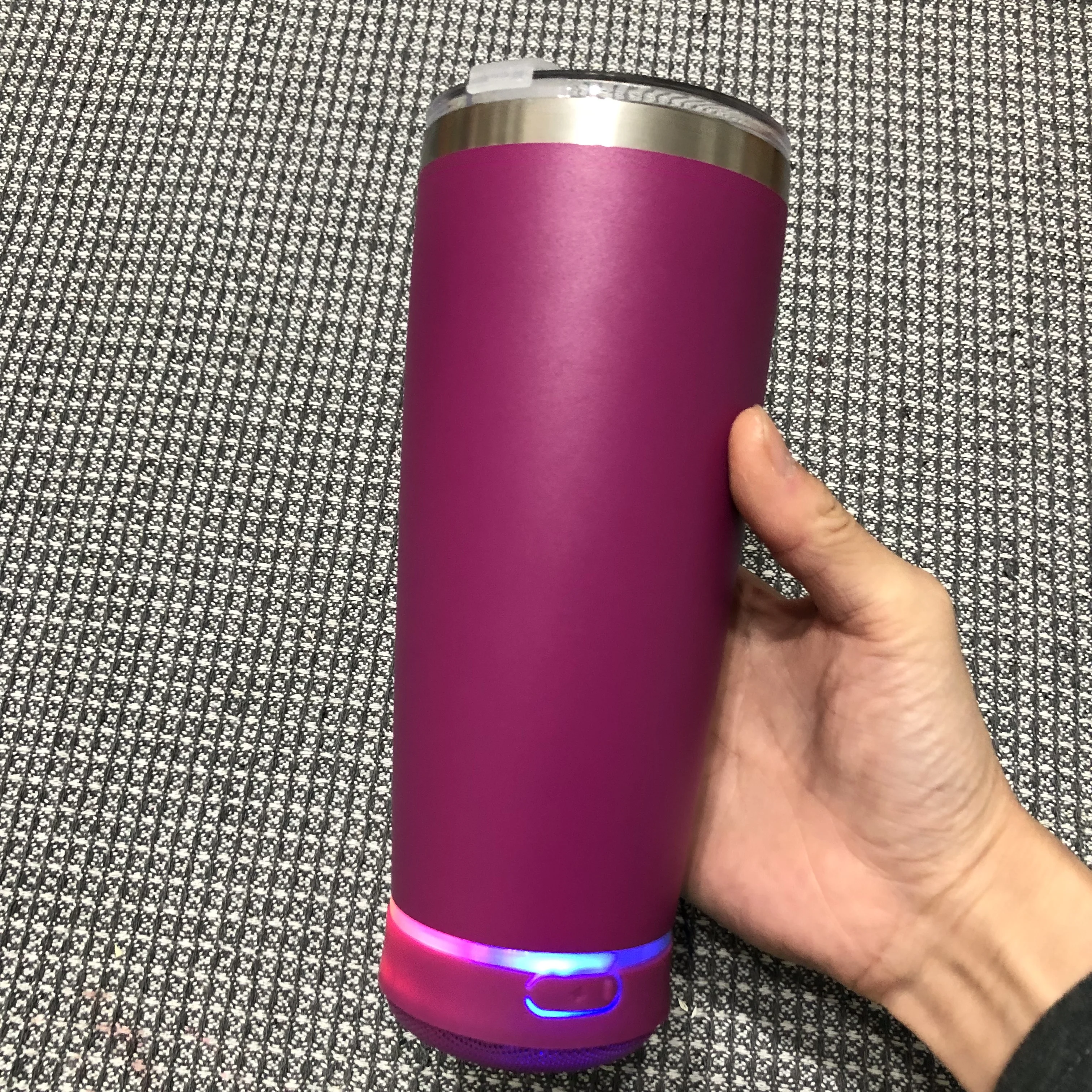 2024 New 20oz music hot and cold stainless steel drink water bottle speaker tumbler cup with LED bluetooth speaker tumblers lid