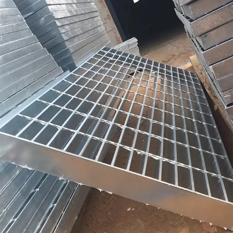 Hot Dipped Galvanized Steel  Grating Heavy Duty Serrated Metal Bearing Bar Steel Grating for sale