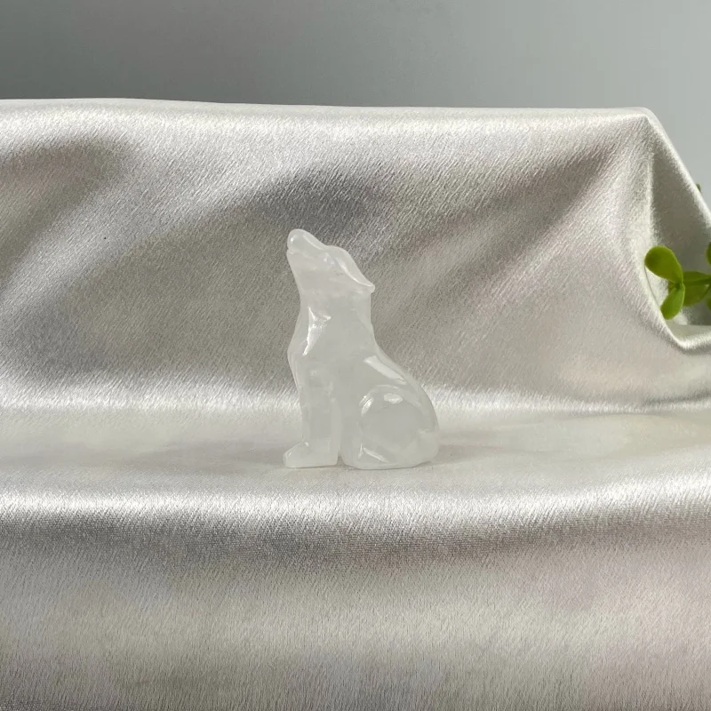 Wholesale natural quartz energy gemstone crystal animal carving wolf for home decoration