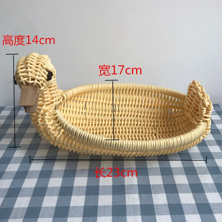 Wholesale Handwork Bread Fruit Woven Wicker Empty Woven  Rattan Basket  Animal Gift Food Storage Basket