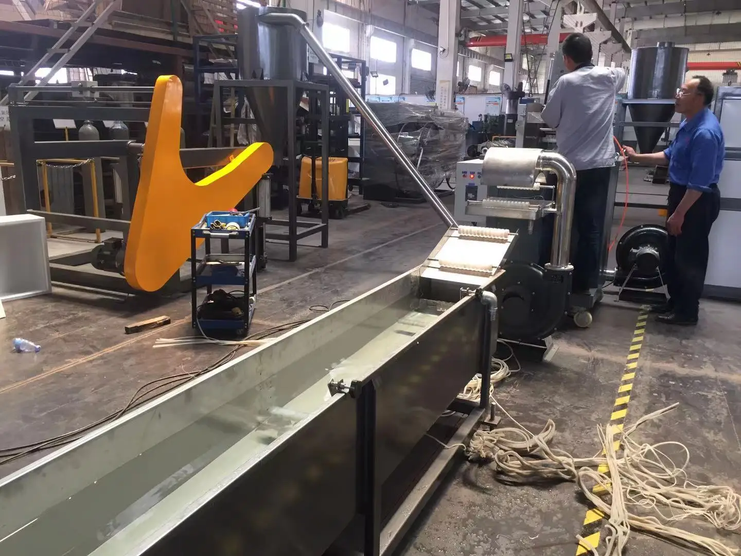 PP PE Recycled Plastic Granulating Pelletizing Machine with Single Screw Extruder