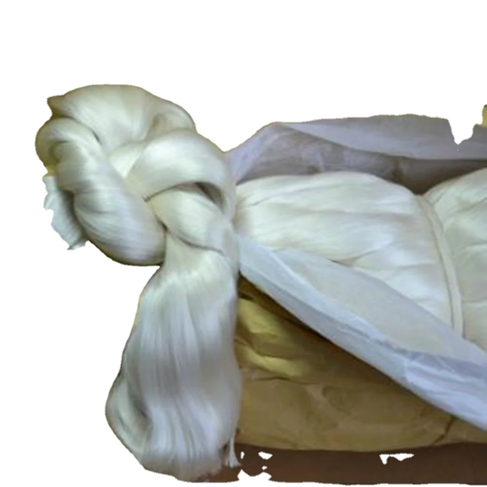 silk yarn.jpg