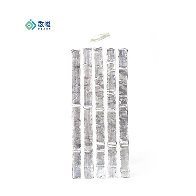 
The aluminum foil soundproof material vibration damping and sound insulation mat material on the surface aluminum foil 