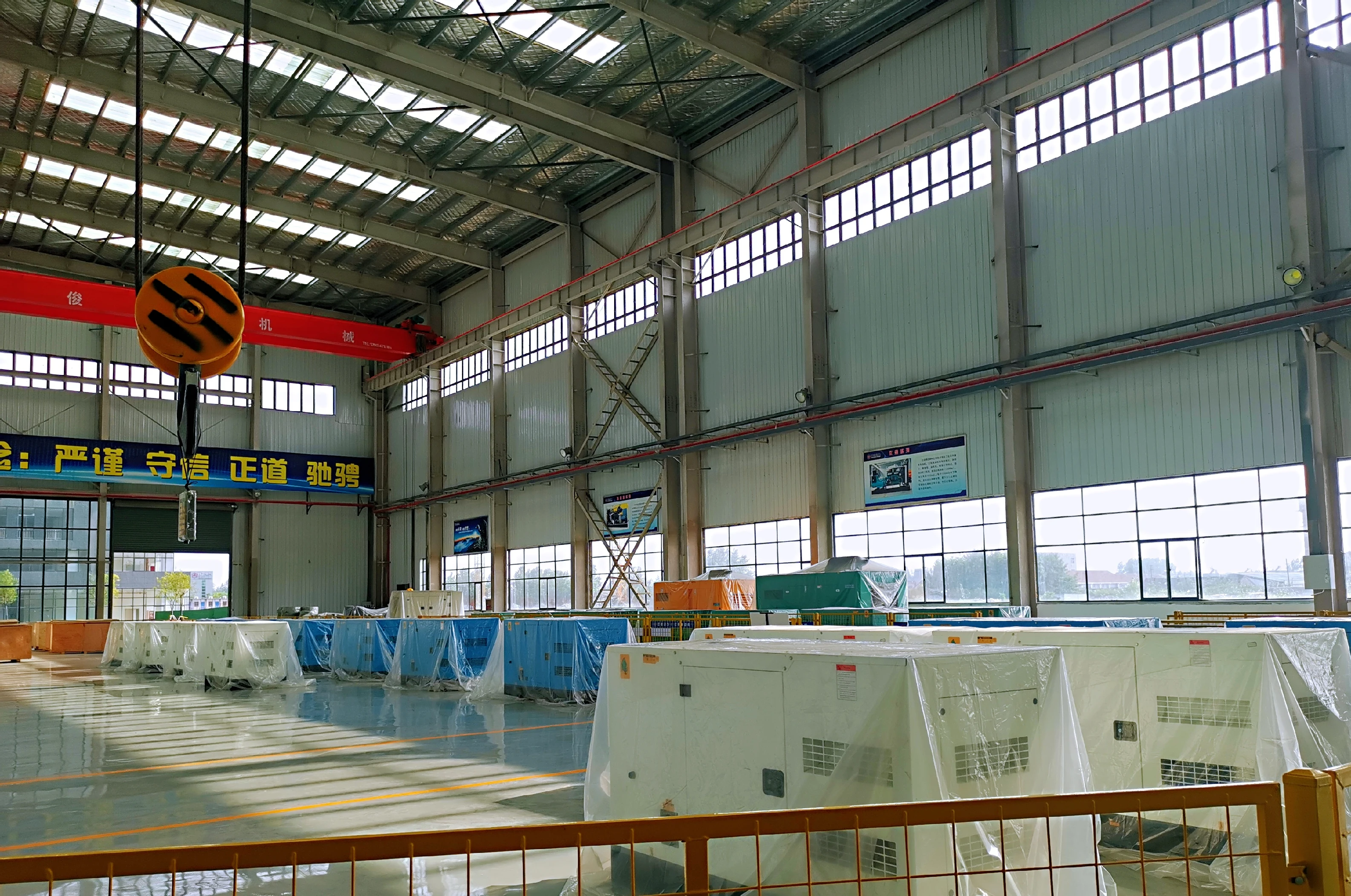 Готово к отправке 50kva 40kw 36kw тихий дизельный генератор 3 фазы Звукоизолированные проекта промышленного для домашнего использования