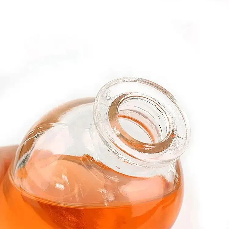 Custom Glass Liquor Bottle 250ml 500ml Empty Glass Wine Gin Whisky Vodka Bottle With Cork Lid