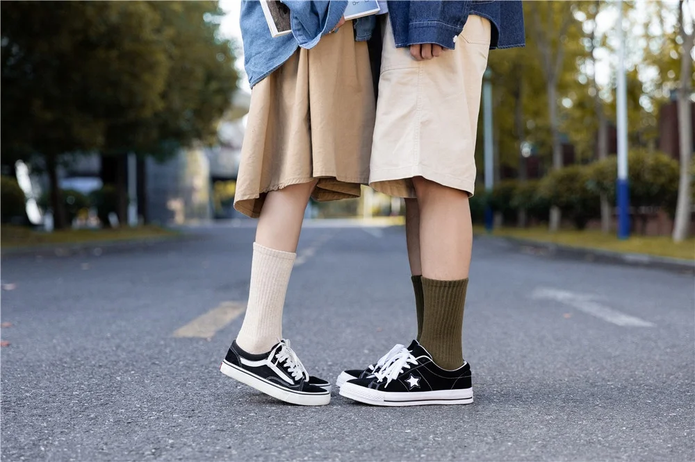 Цветные удобные мягкие повседневные однотонные мужские женские унисекс махровые хлопковые короткие носки с пользовательским логотипом