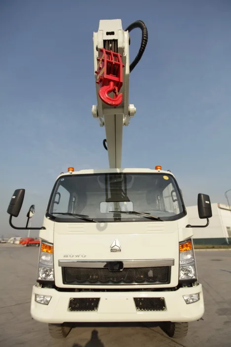 Тележка Sinotruk HOWO 4x2 30 м телескопическая стрела грузовик с воздушной платформой 32 для