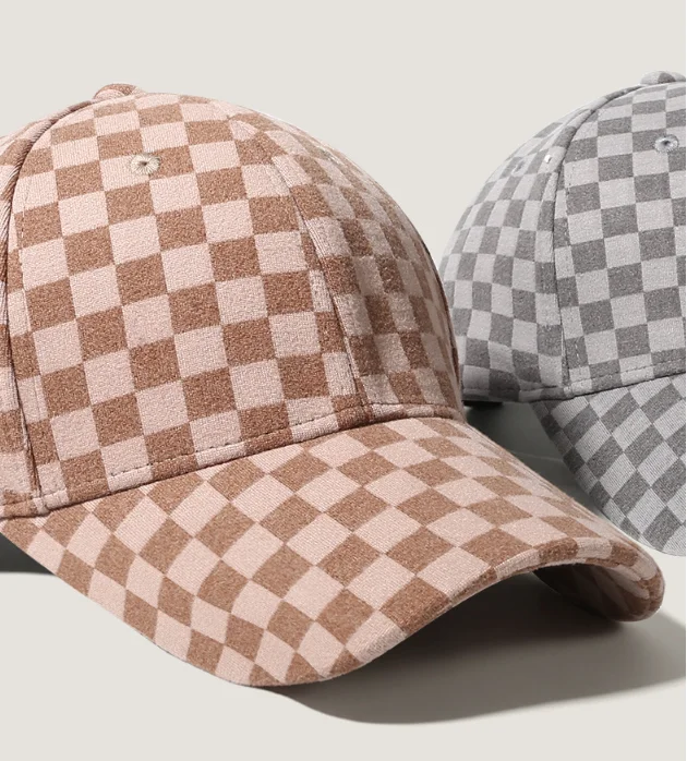 Custom Logo Checkerboard Pattern Baseball Caps Autumn Winter Wide Curved Brim Daily Outdoor Sports Hat Metal Buckle Back Closure