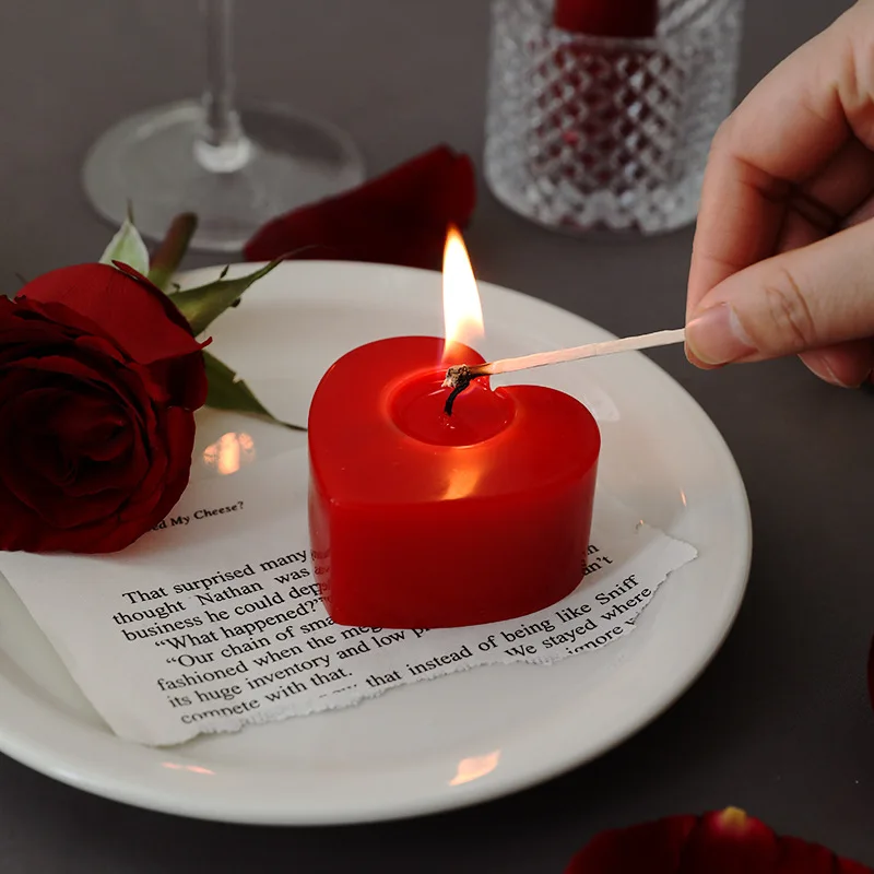 Red Love Heart Shape Valentine Gift Soy Wax Scented Candles For Wedding Decoration