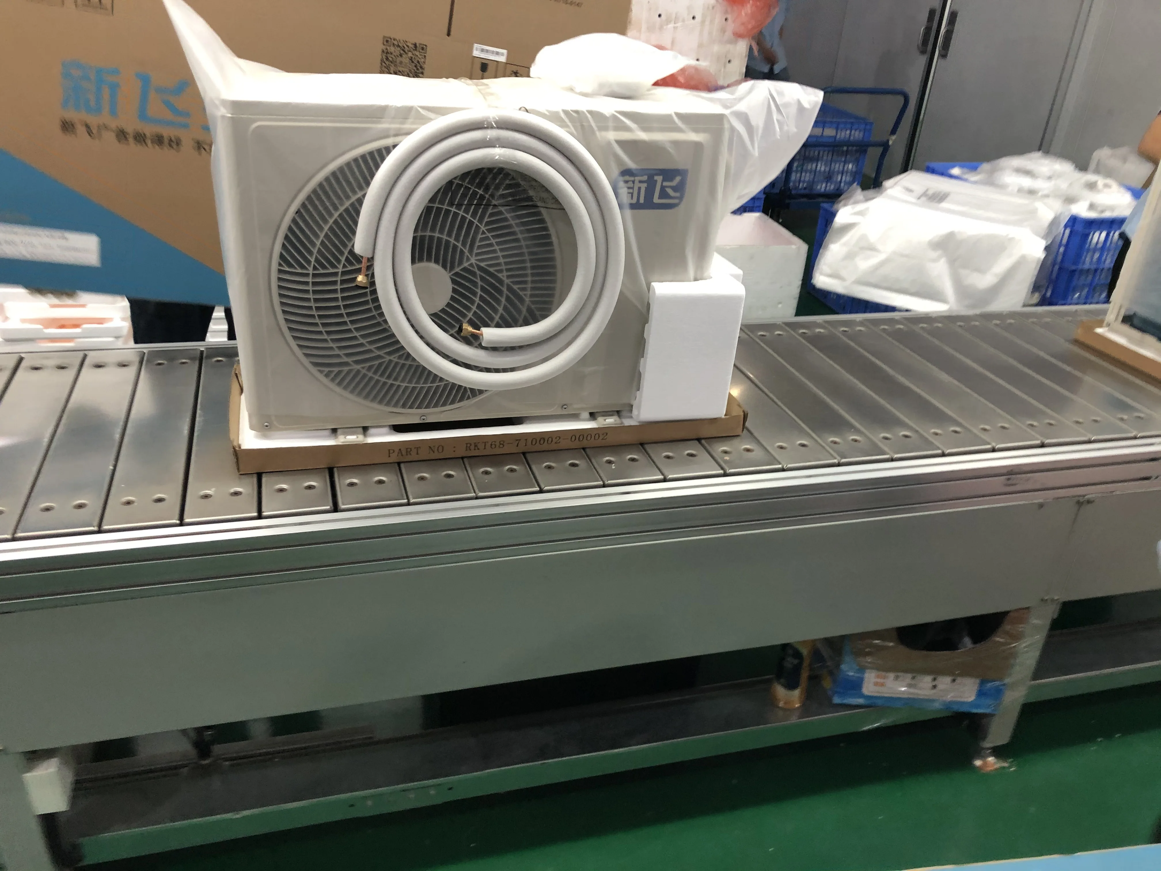 Big Factory  Wholesale Price OEM 9000BTU R410A  SPLIT 220V Air Conditioner