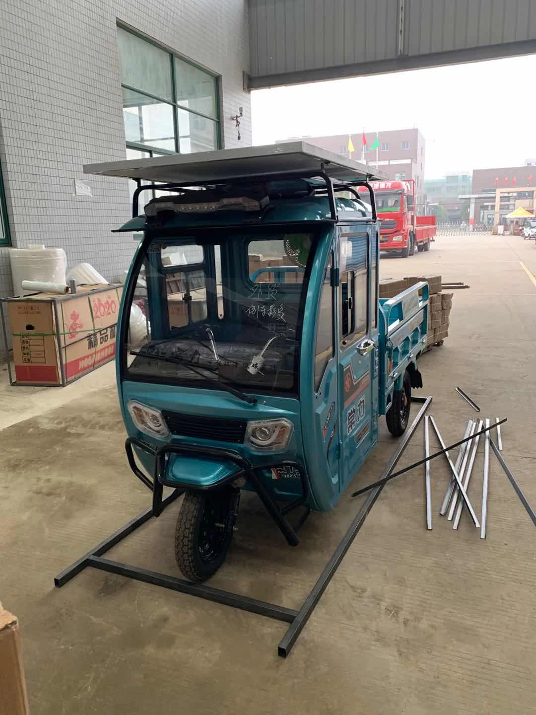 Made in China in 2020, cheap electric tricycles, good quality, minicar/solar truck av ailablefor sale Chang Li