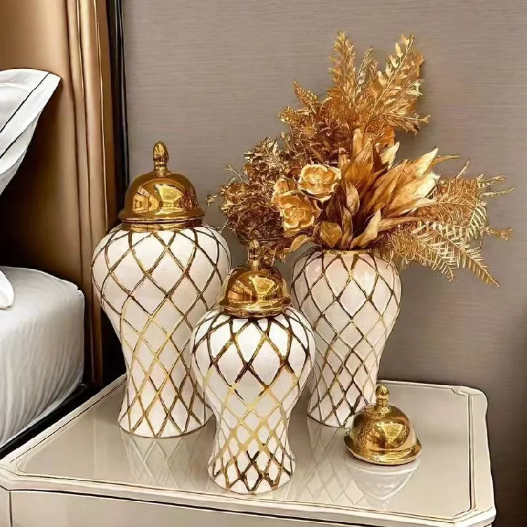 In StockModern Home Decor Electroplating Temple Jar Ceramic European Porcelain Vase Light Luxury Helloween Glitter Stone Vase